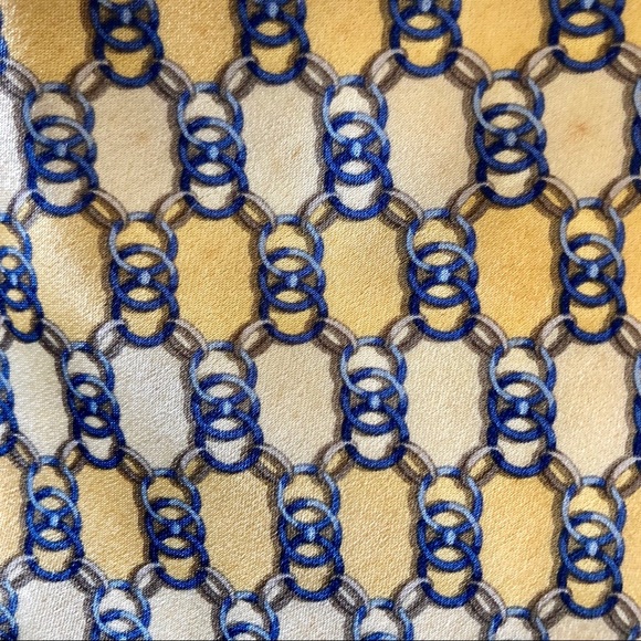 BURBERRY- Men’s Silk Tie - Picture 7 of 8